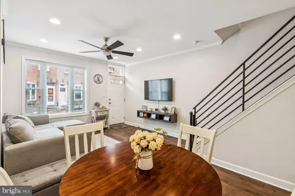 Philadelphia, PA 19145,2415 S OPAL ST