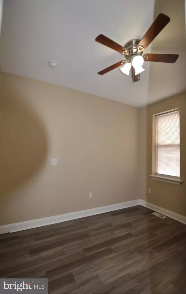 Philadelphia, PA 19135,5738-40 TULIP ST