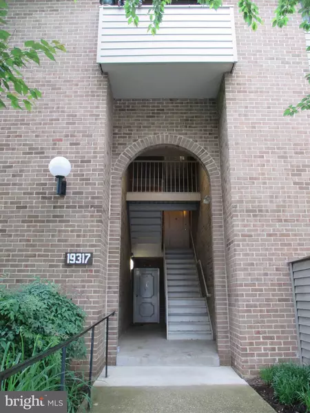 19317 CLUB HOUSE RD #302, Gaithersburg, MD 20886