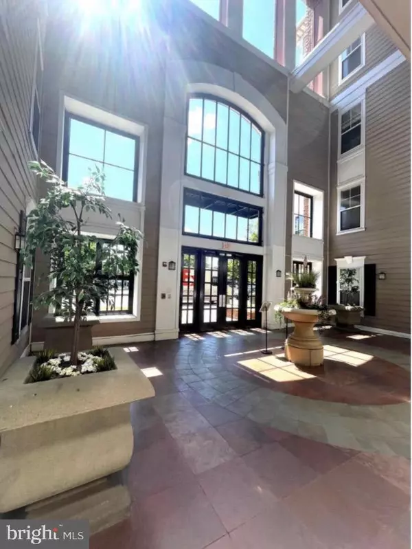 Rockville, MD 20850,501 HUNGERFORD DR #122