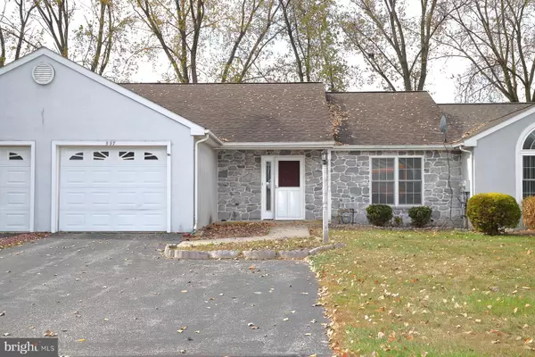 597 BLUEBERRY LN, Lebanon, PA 17046