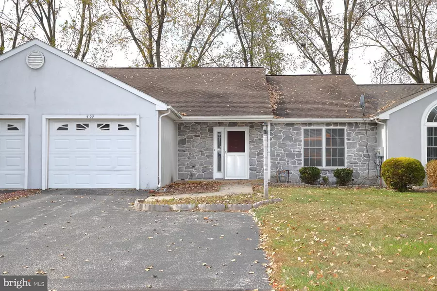 597 BLUEBERRY LN, Lebanon, PA 17046