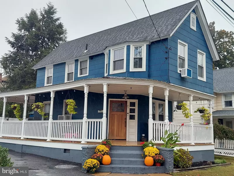 21 EAST AVE, Pitman, NJ 08071