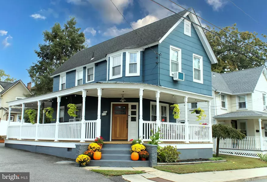 21 EAST AVE, Pitman, NJ 08071