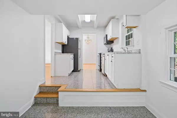 Potomac, MD 20854,1242 DERBYSHIRE RD