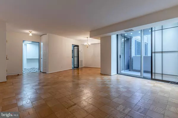 Chevy Chase, MD 20815,4601 N PARK AVE #210K