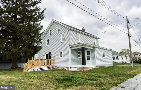 12 E MILL ST, Myerstown, PA 17067