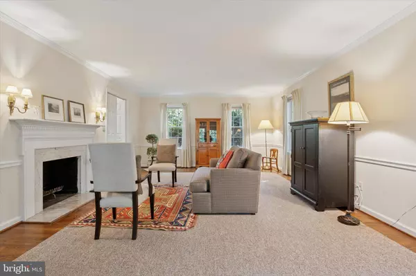 West Chester, PA 19382,904 CHICKADEE LN