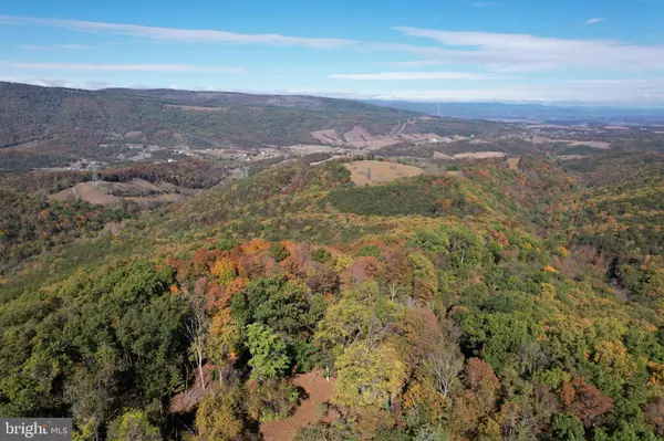 Petersburg, WV 26847,961 ALMOST HEAVEN DR