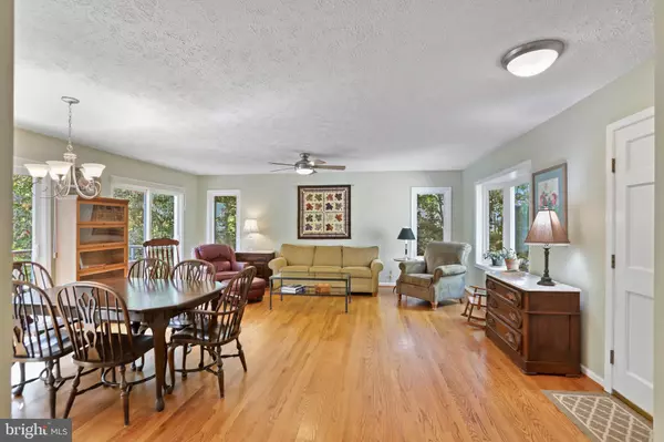 Palmyra, VA 22963,17 VINE RIDGE DR