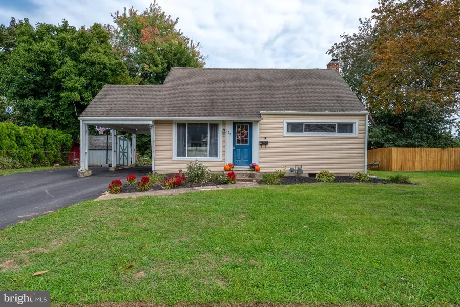 157 SYLVAN DR, York, PA 17402