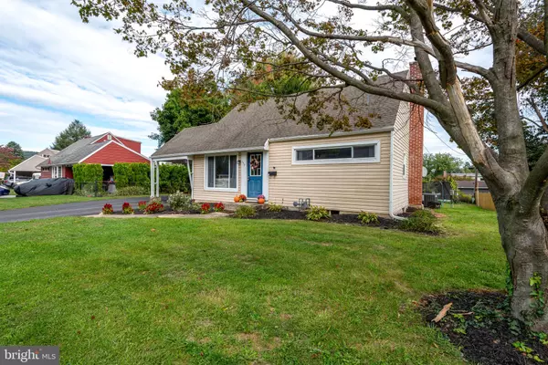 York, PA 17402,157 SYLVAN DR