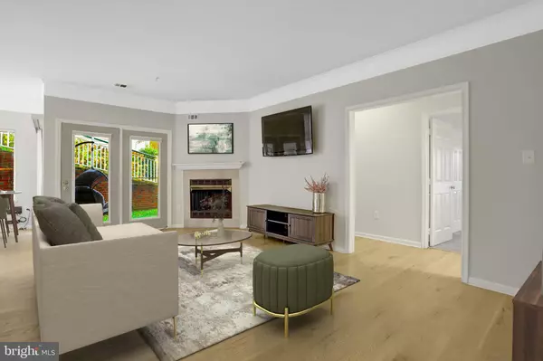 Alexandria, VA 22315,6547 GRANGE LN #104