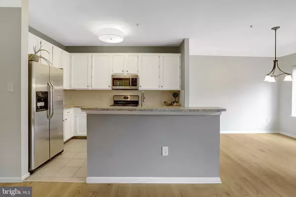 Alexandria, VA 22315,6547 GRANGE LN #104