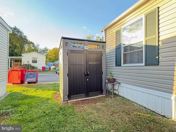 Phoenixville, PA 19460,13 2ND ST