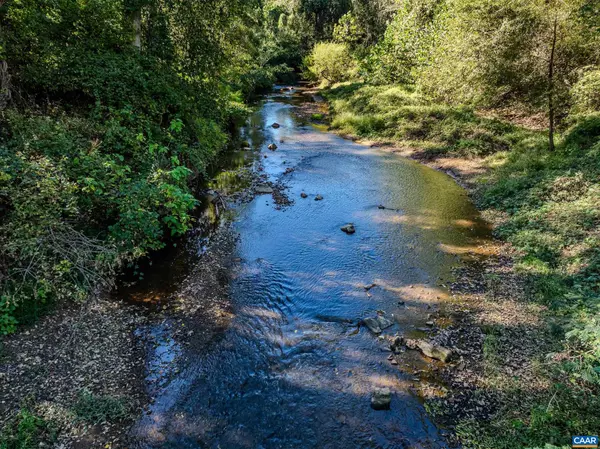 Charlottesville, VA 22902,170 BAYLOR LN