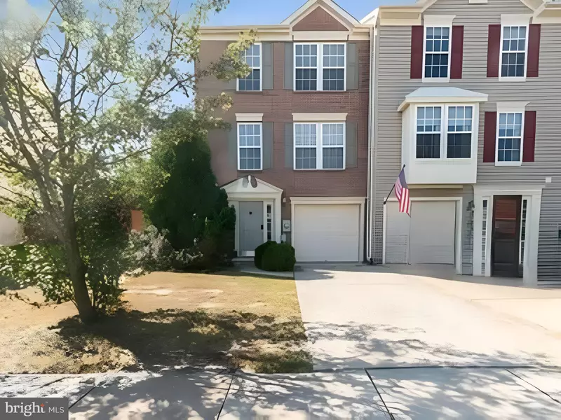 14 PLAYERS LN, Pine Hill, NJ 08021