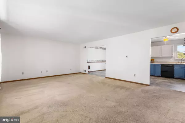 Hanover, PA 17331,40 ALLEN DR