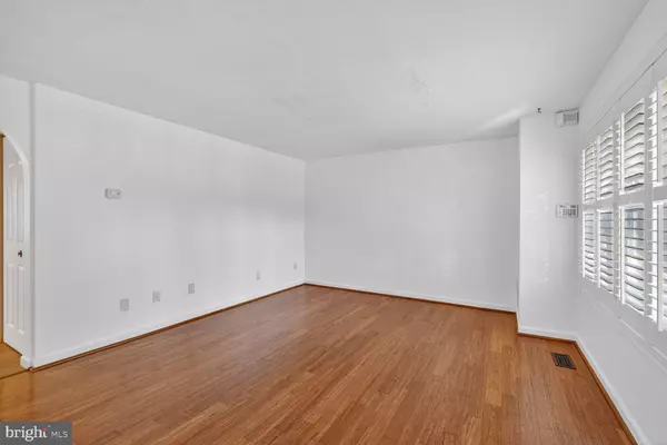Alexandria, VA 22315,5320 LAROCHELLE CT