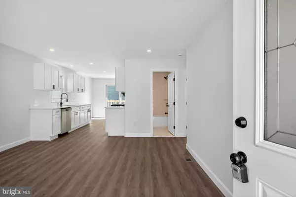 Glen Burnie, MD 21060,8 MARLEY NECK