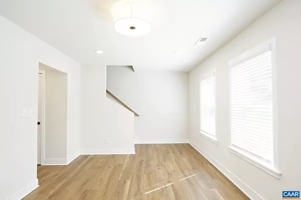 Charlottesville, VA 22902,917 BELMONT AVE