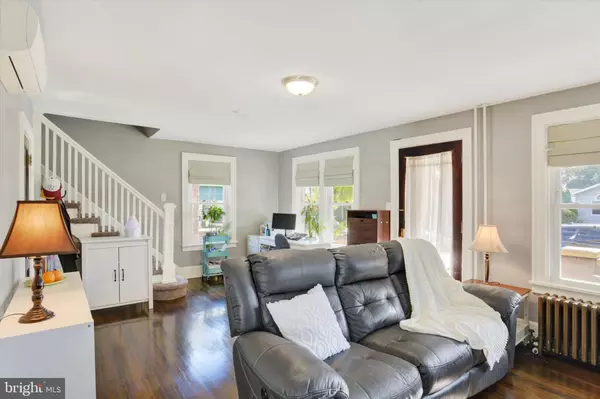 Camp Hill, PA 17011,229 S 15TH ST