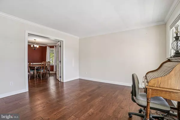 Newark, DE 19713,302 EDJIL DR