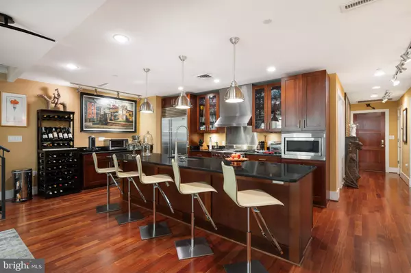 Arlington, VA 22209,1600 CLARENDON BLVD #W407