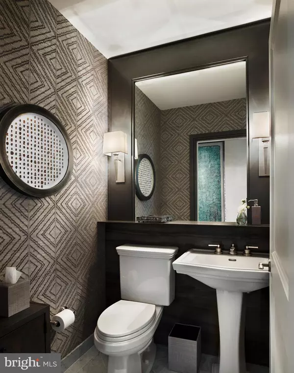 Philadelphia, PA 19103,130 S 18TH ST #2803