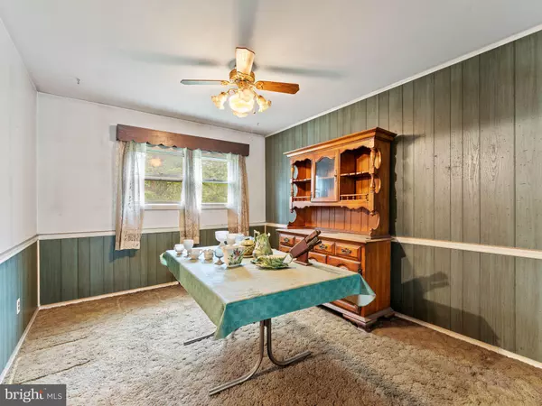 Aston, PA 19014,1625 HILLCREST LN