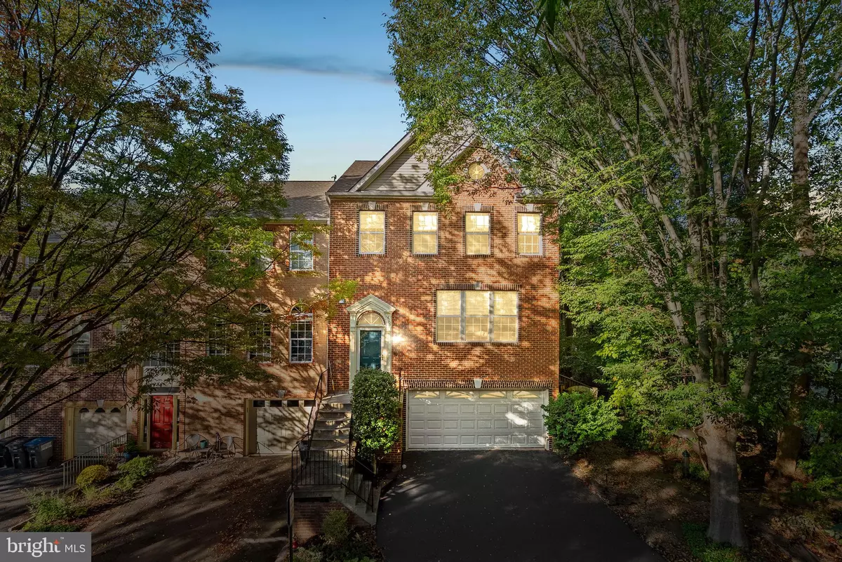 Fairfax, VA 22033,4009 ROSEMEADE DR