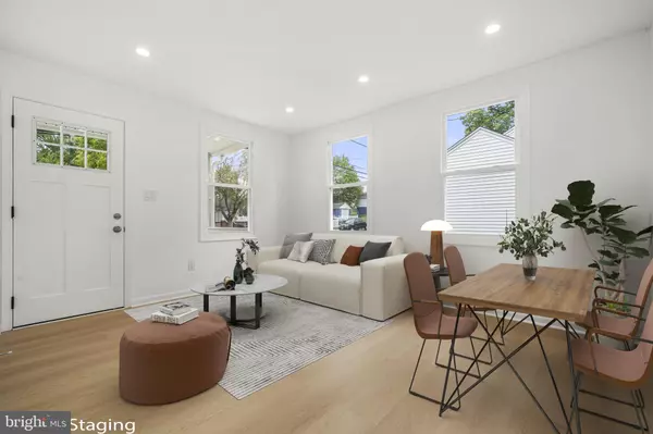 Capitol Heights, MD 20743,404 70TH PL