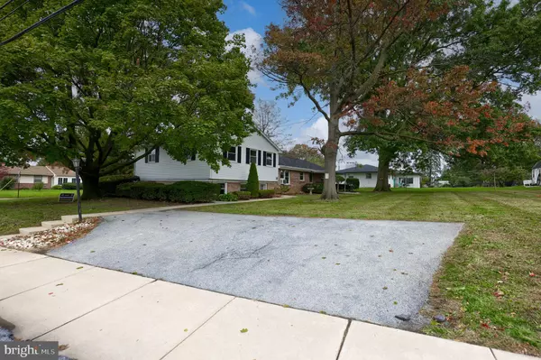 New Holland, PA 17557,510 W CONESTOGA ST