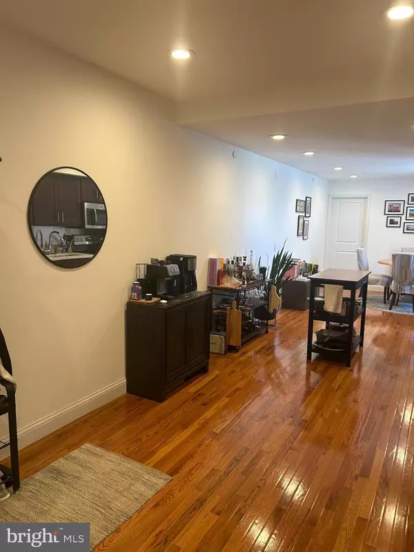 Philadelphia, PA 19148,1704 E PASSYUNK AVE