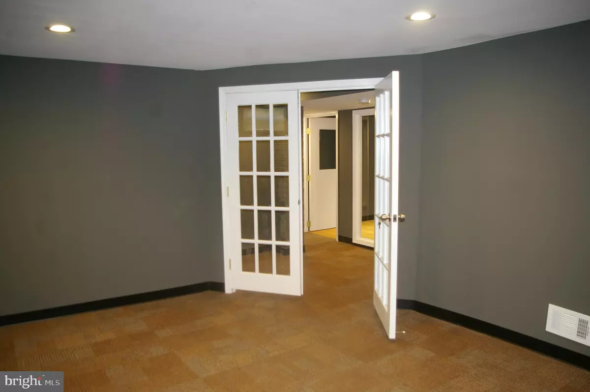 Silver Spring, MD 20902,9913 GEORGIA AVE #UNIT B