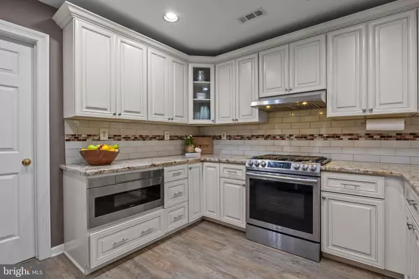 Yardley, PA 19067,462 SCOTT CT