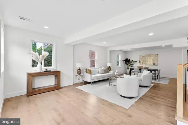 Arlington, VA 22204,1805 S POLLARD ST