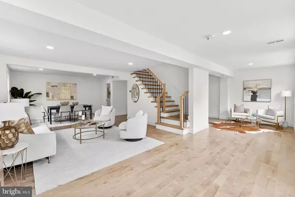 Arlington, VA 22204,1805 S POLLARD ST