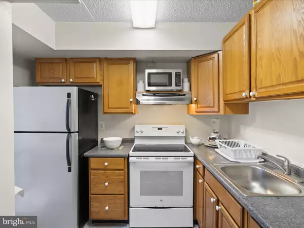 Alexandria, VA 22309,8607-D VILLAGE WAY #07/8607D