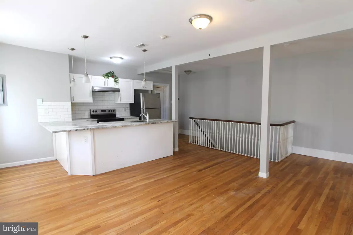 Philadelphia, PA 19144,5907 GREENE ST #3RD FL