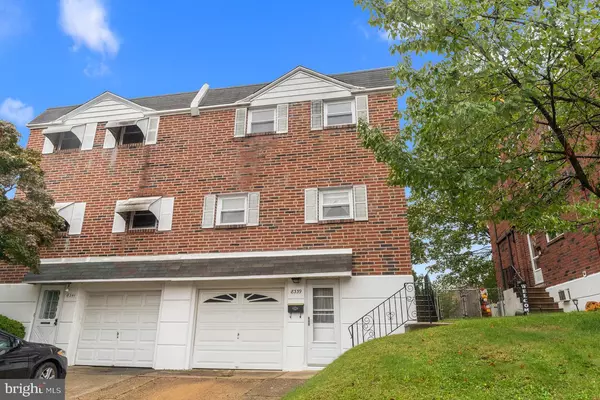 8339 STRAHLE PL, Philadelphia, PA 19111