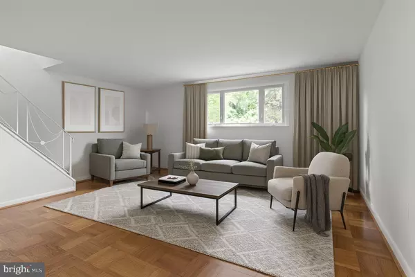 Philadelphia, PA 19111,8339 STRAHLE PL