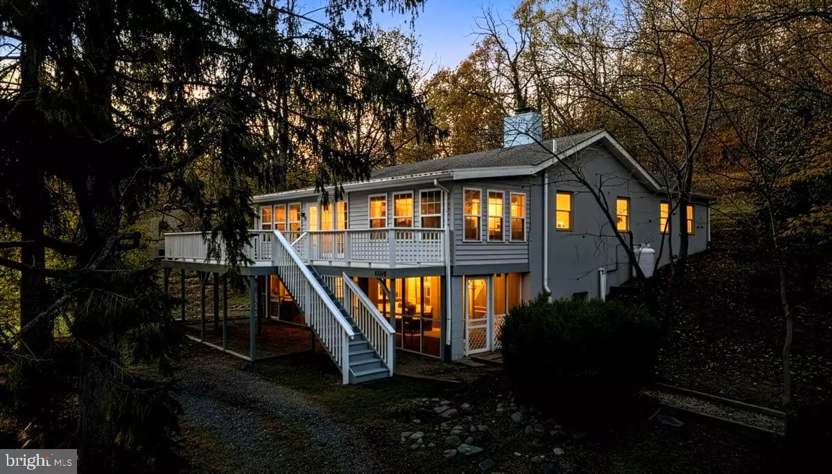 Front Royal, VA 22630,1494 BENNYS BEACH RD