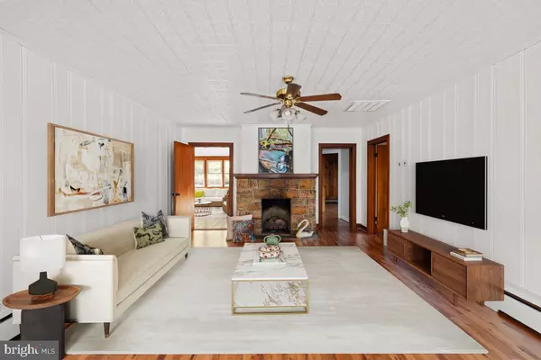 Front Royal, VA 22630,1494 BENNYS BEACH RD