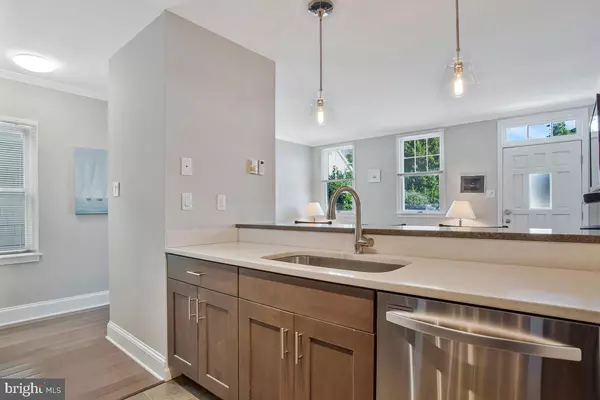 Annapolis, MD 21403,320 CHESTER AVE