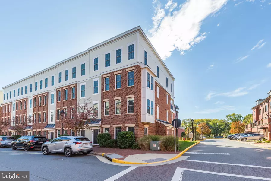 451 KORNBLAU TER SE, Leesburg, VA 20175