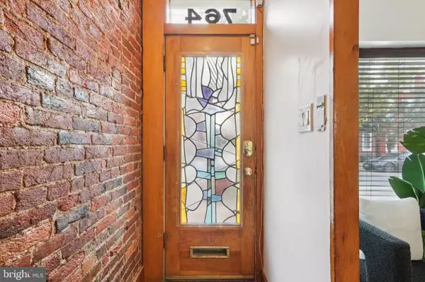 Philadelphia, PA 19147,764 S FRONT ST