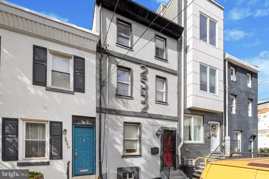 2542 TULIP ST, Philadelphia, PA 19125