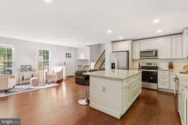 Bowie, MD 20716,15904 ARK CT