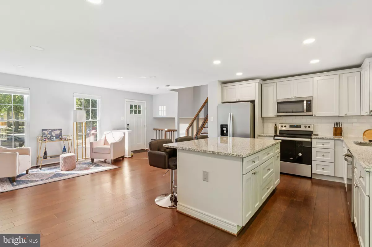 Bowie, MD 20716,15904 ARK CT